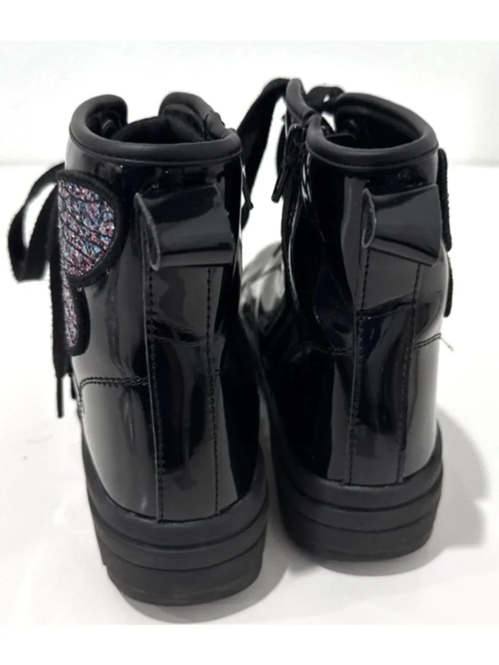 Skechers Trendy Black High-Top Shiny Patent Boots Butterfly Detail Girls Size 4